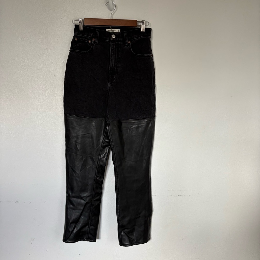 Abercrombie 90s Straight Ultra High Rise Mixed Fabric Jeans 26 2R Curve Love A&F
